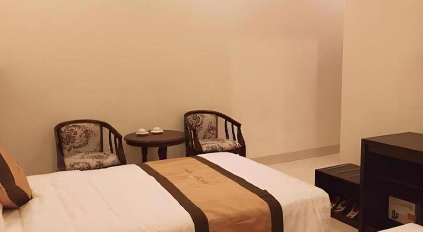 Lucky Star Hotel Buon Ma Thuot Bagian luar foto